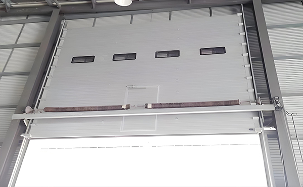 吴起工业滑升门