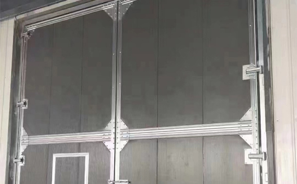 吴起兰州厂房工业门选购与使用指南：打造高效安全的生产环境