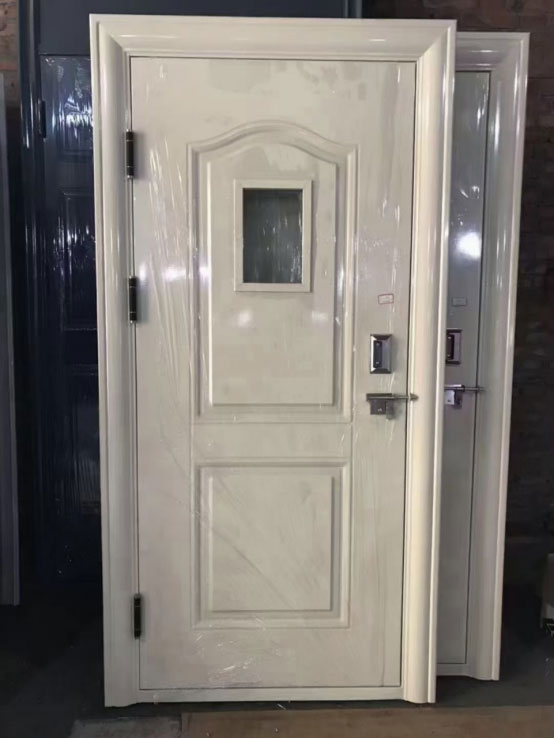 吴起学校教室门