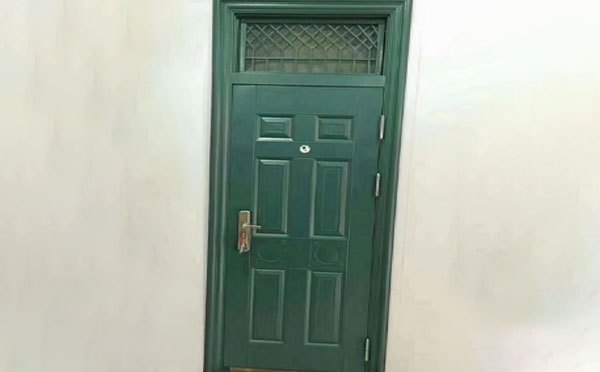 吴起学校教室门