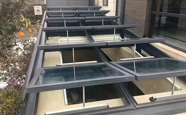 某轨道交通车辆维修车间吴起排烟窗应用