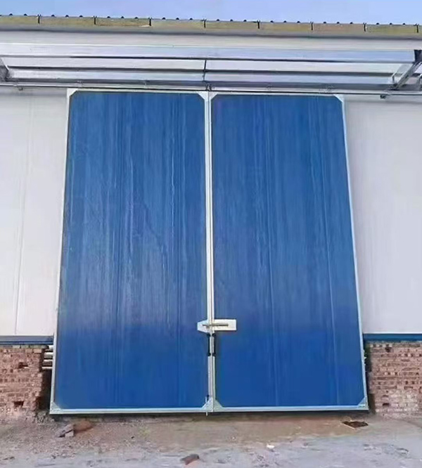 吴起工业门在大型仓储物流通道中的应用实例